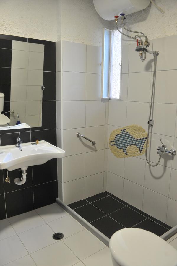 Chaliotis Apartments レフカンディ・ハルキス エクステリア 写真